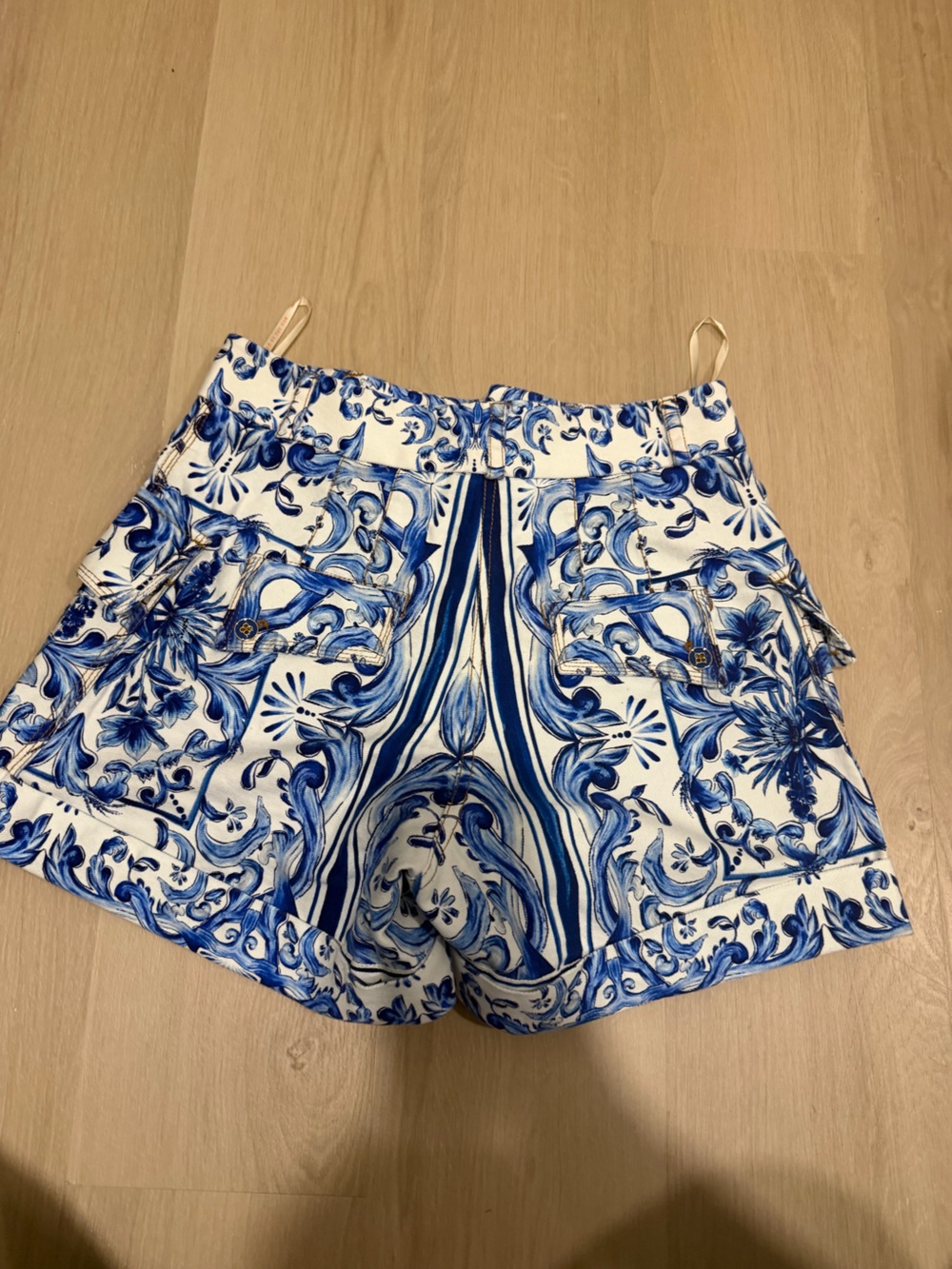 FARM Rio Garden Tiles White Shorts with Blue Floral Tile Print - Picture 2 of 5